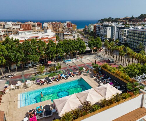 Гостиница Hotel Astoria Park в Льорет-де-Маре