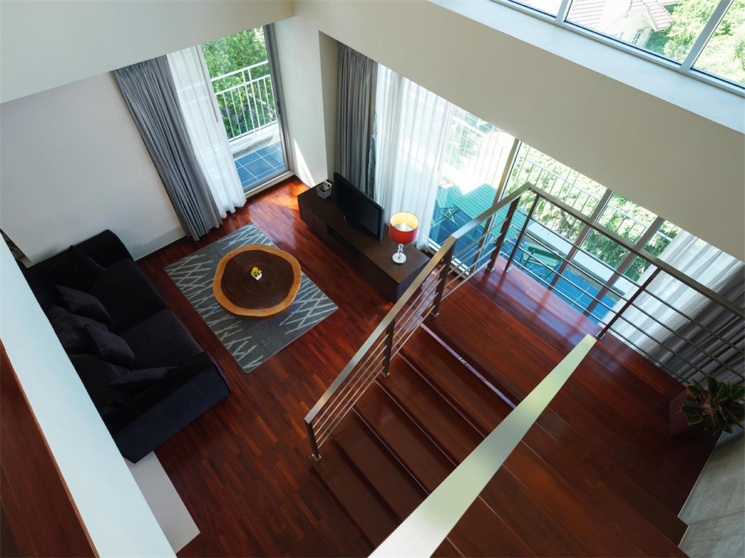 Фото Silom Lofts Hotel