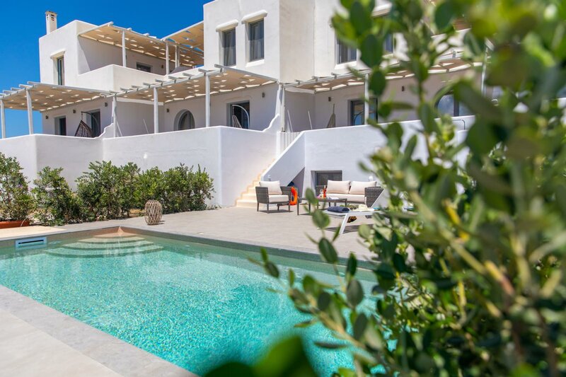 Гостиница Salinus Villas  Плаке