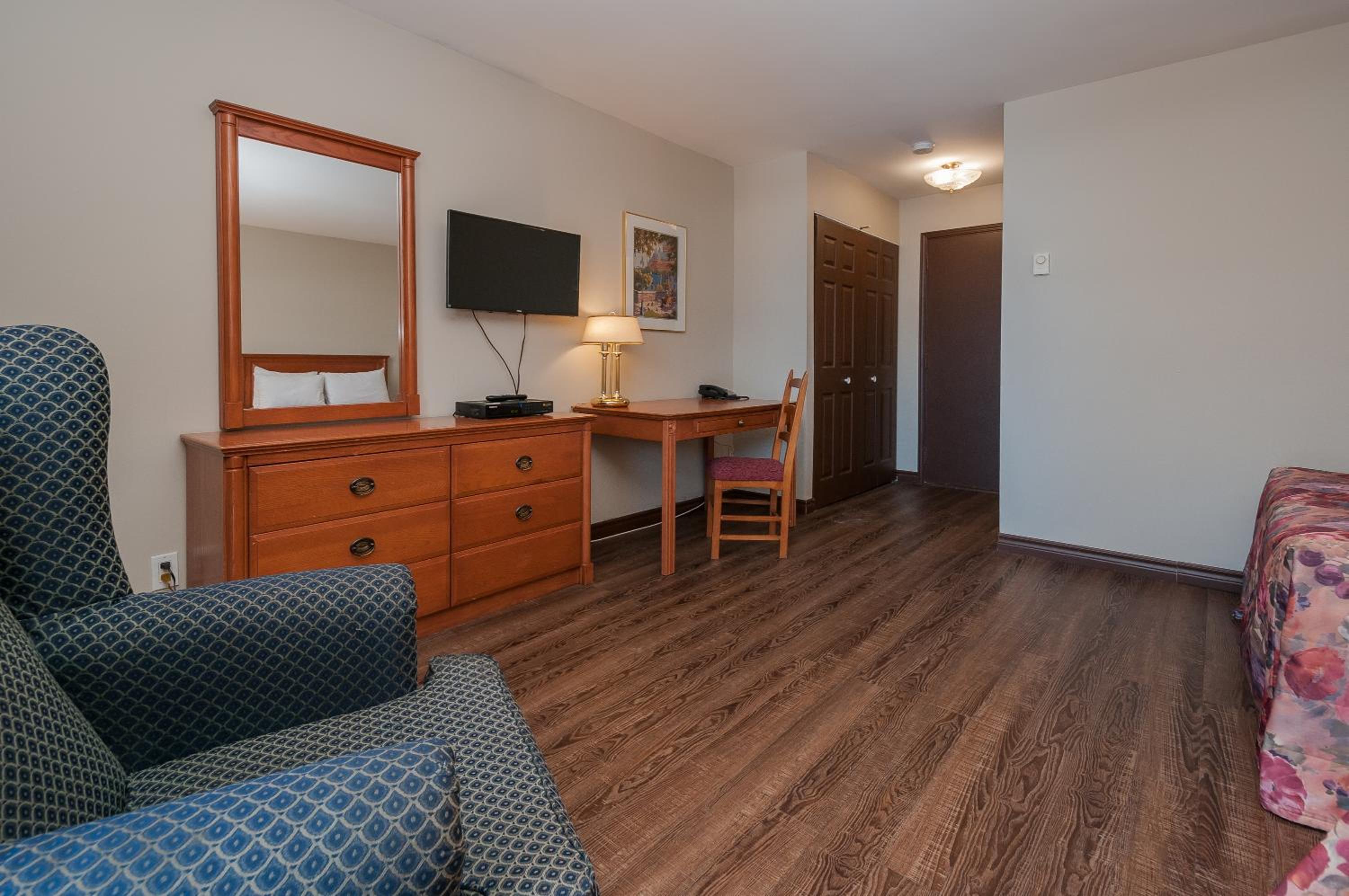 Фото Hotel & Suites Monte-Cristo