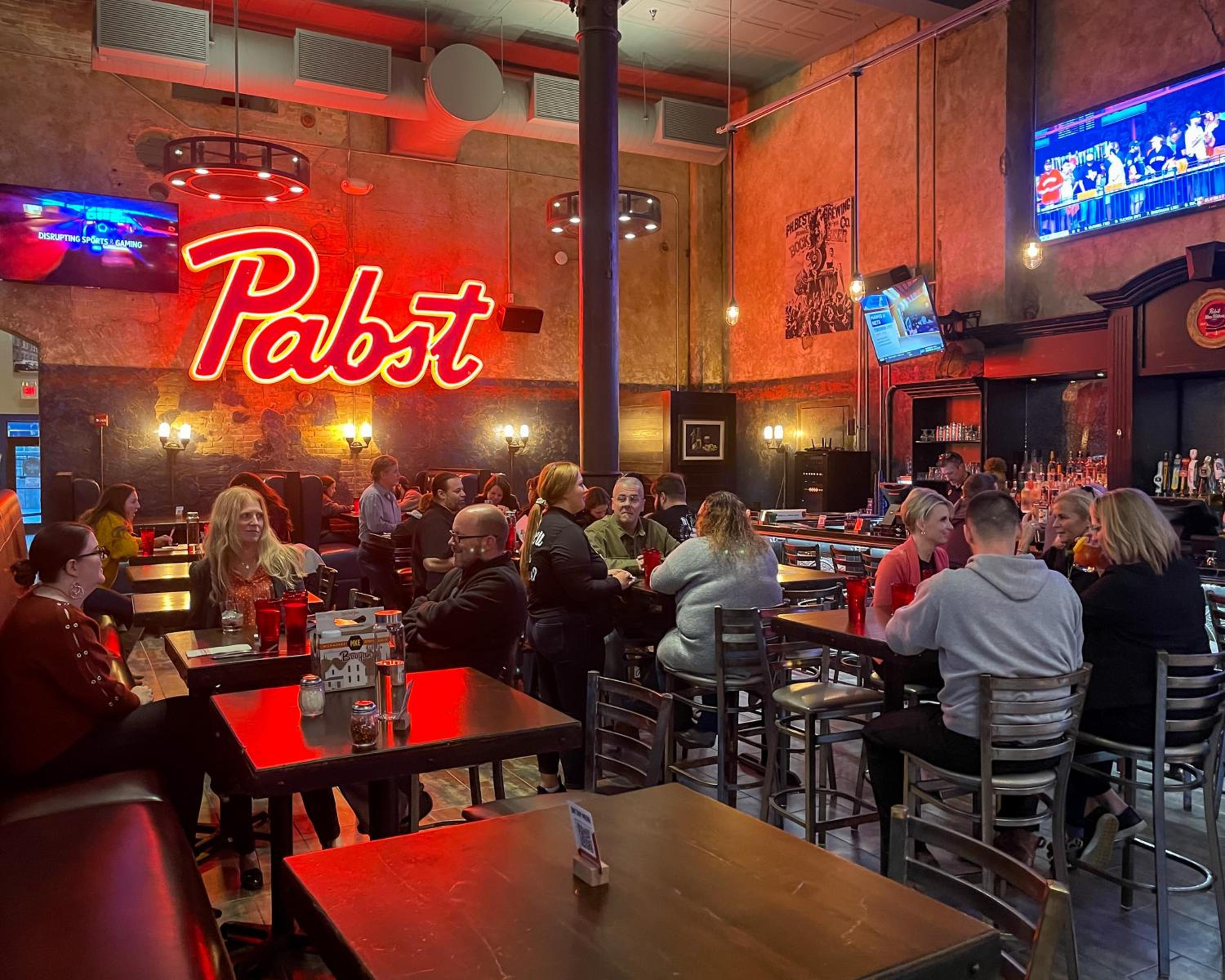 Фото The Brewhouse Inn & Suites