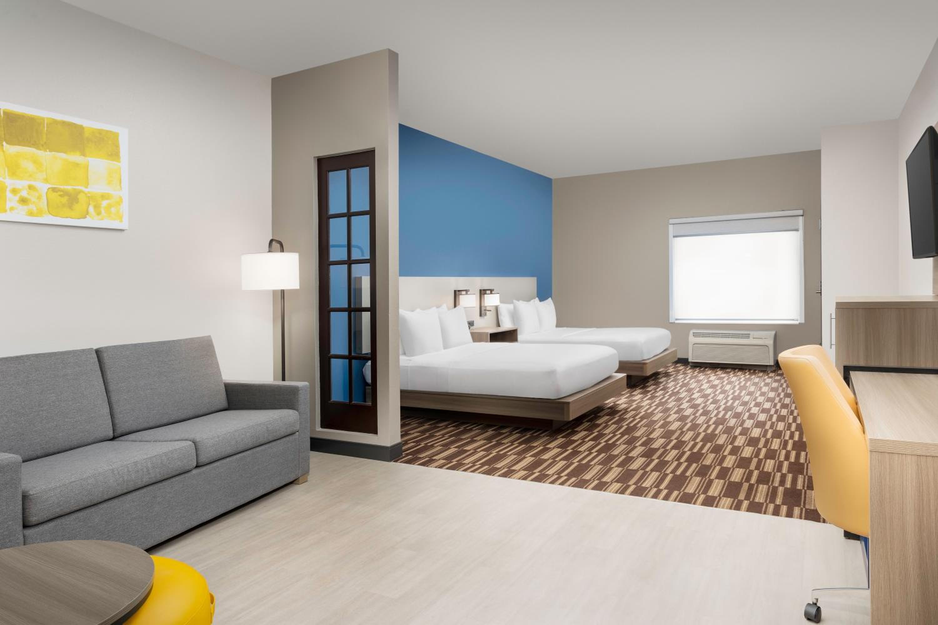 Фото Comfort Suites Lake City