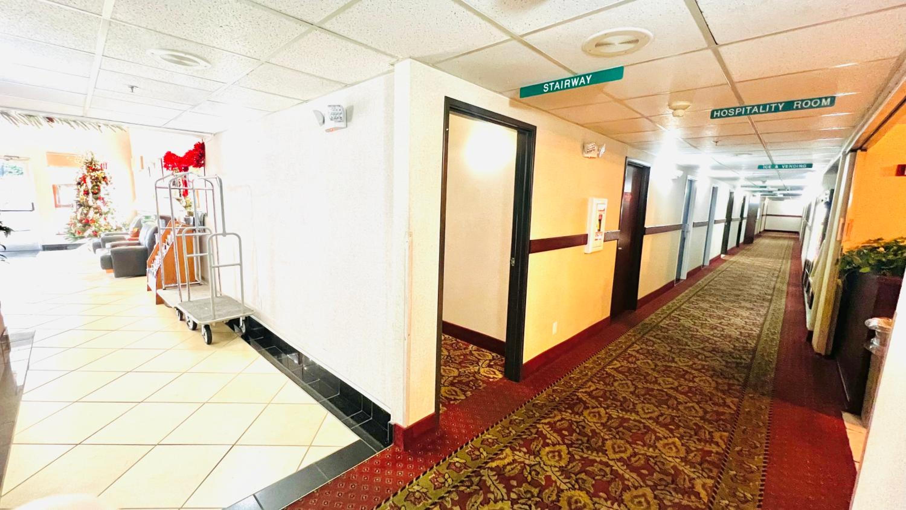 Фото Hospitality Inn