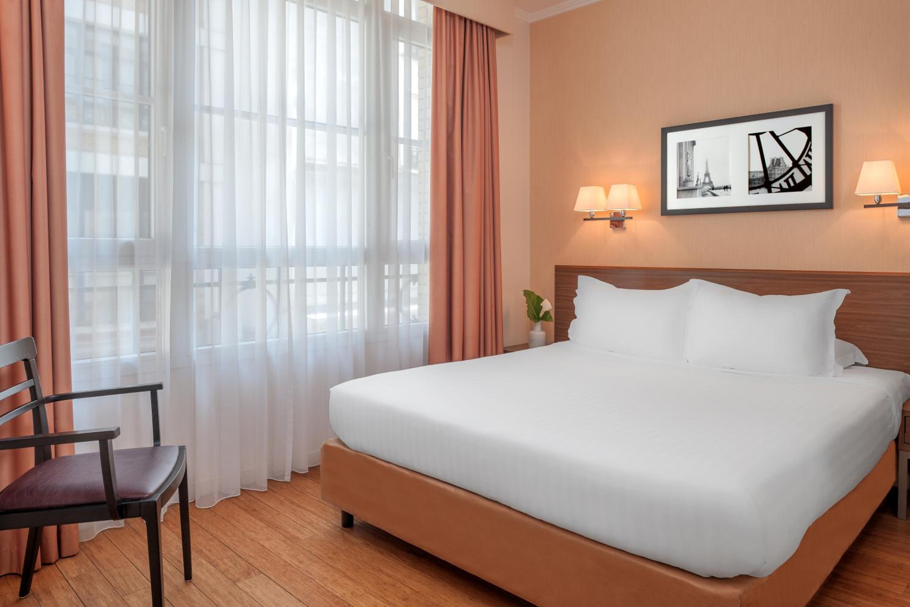 Фото отеля 3