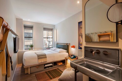 Гостиница Moxy Nyc Times Square в Нью-Йорке