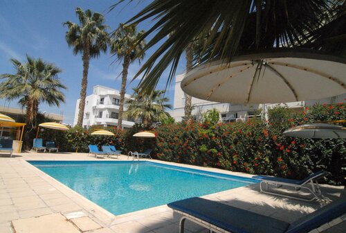 Гостиница Sunflower Hotel Apartments в Ларнаке