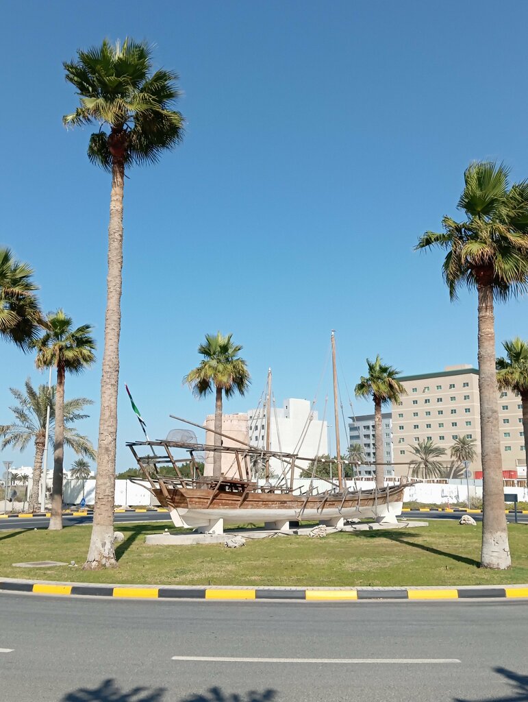 Monument to technology Yatch Monument, Sharjah, photo