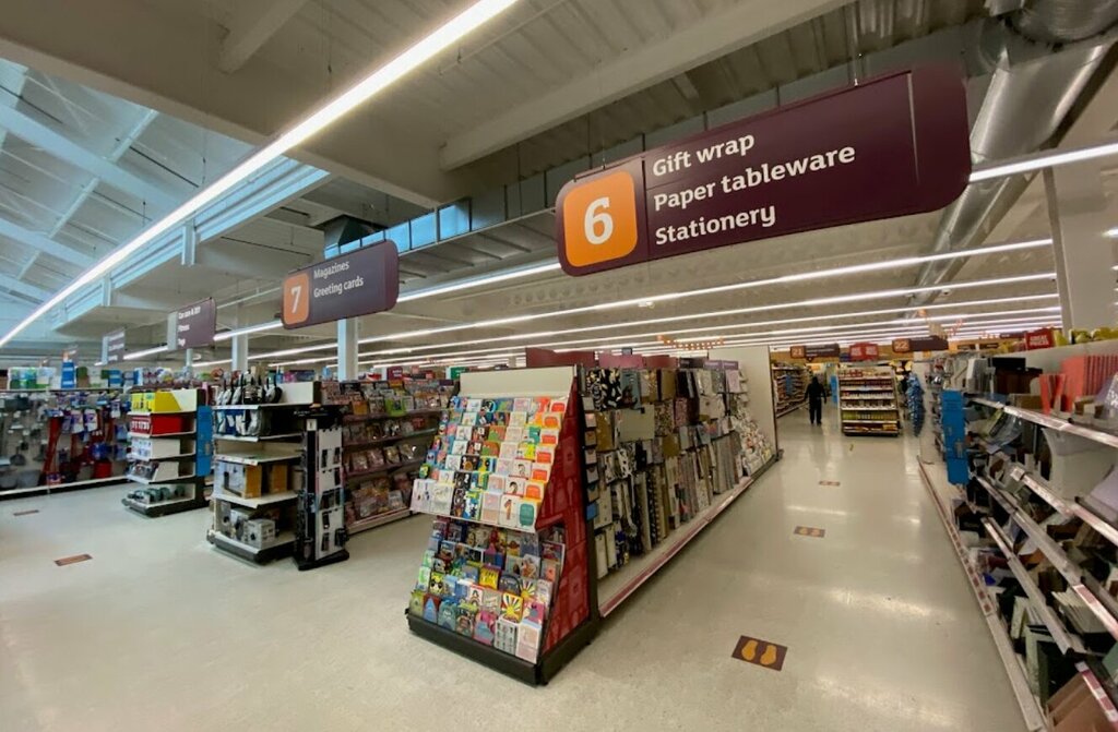 Supermarket Sainsbury's, London, photo