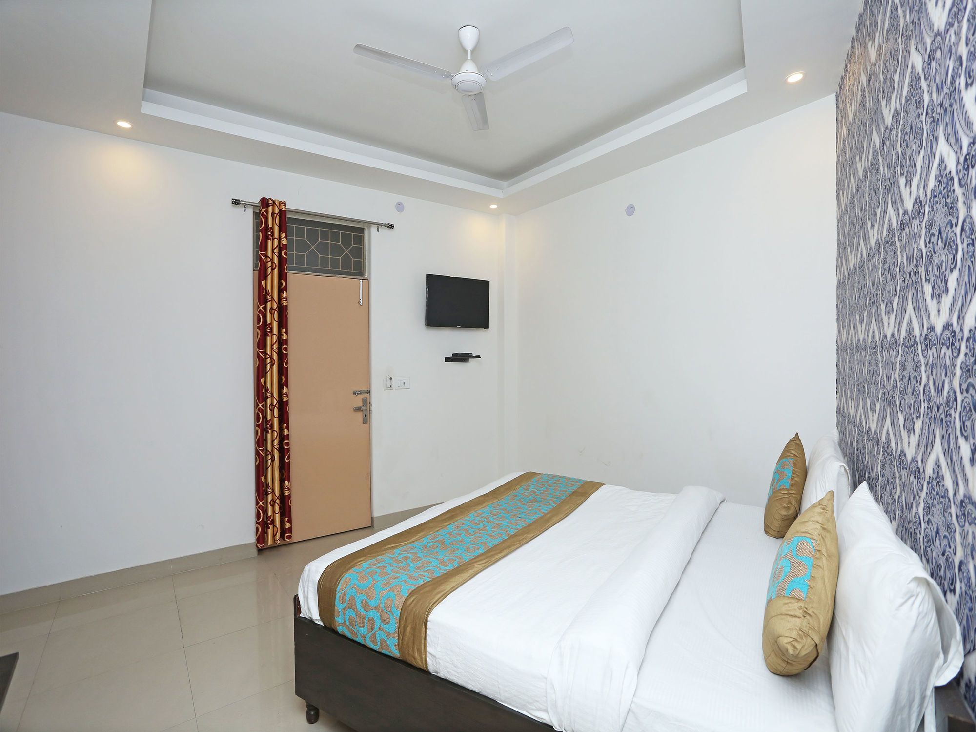 Фото Oyo 11384 Hotel Diamond Star