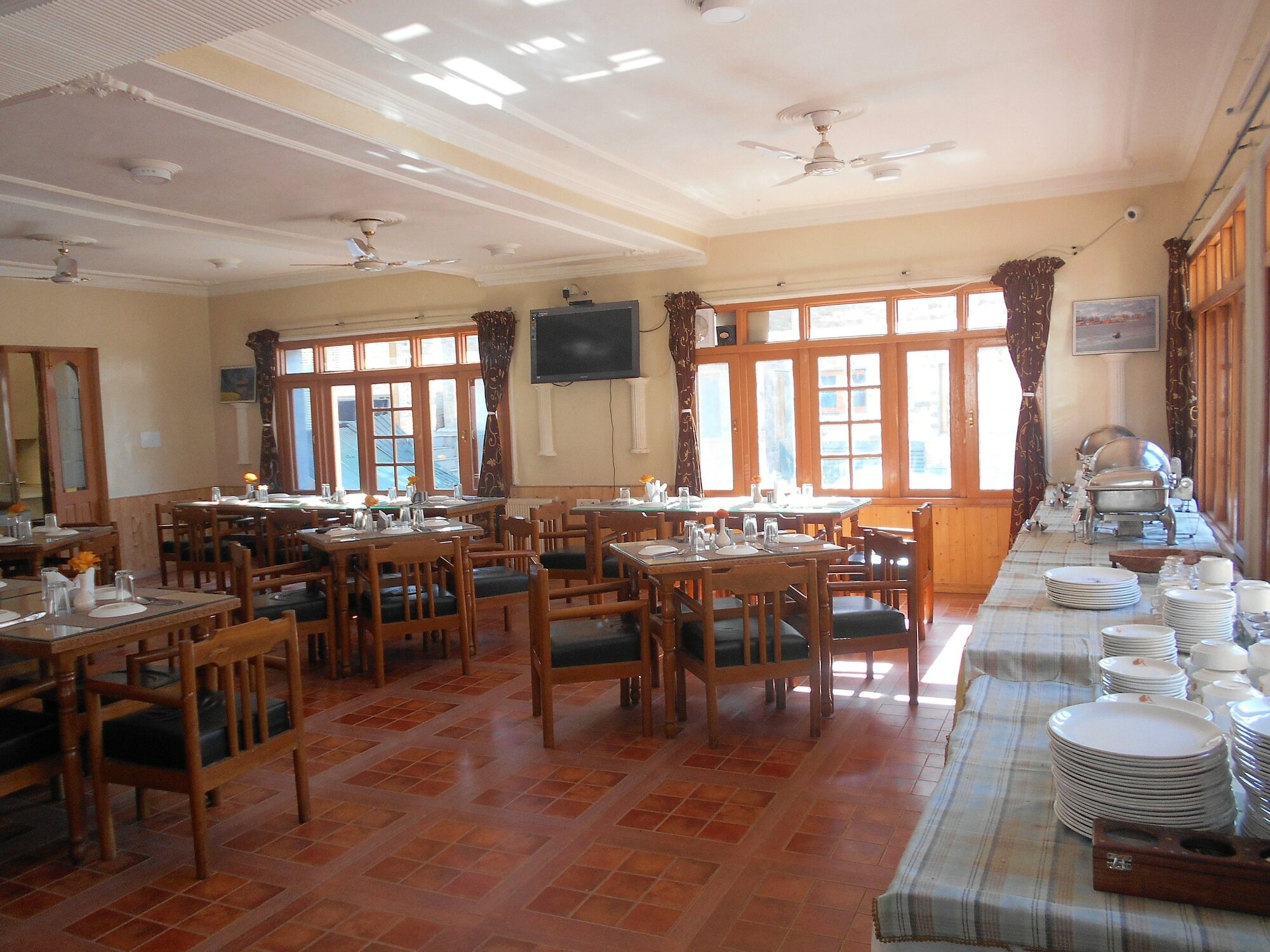 Фото Hotel Abshar