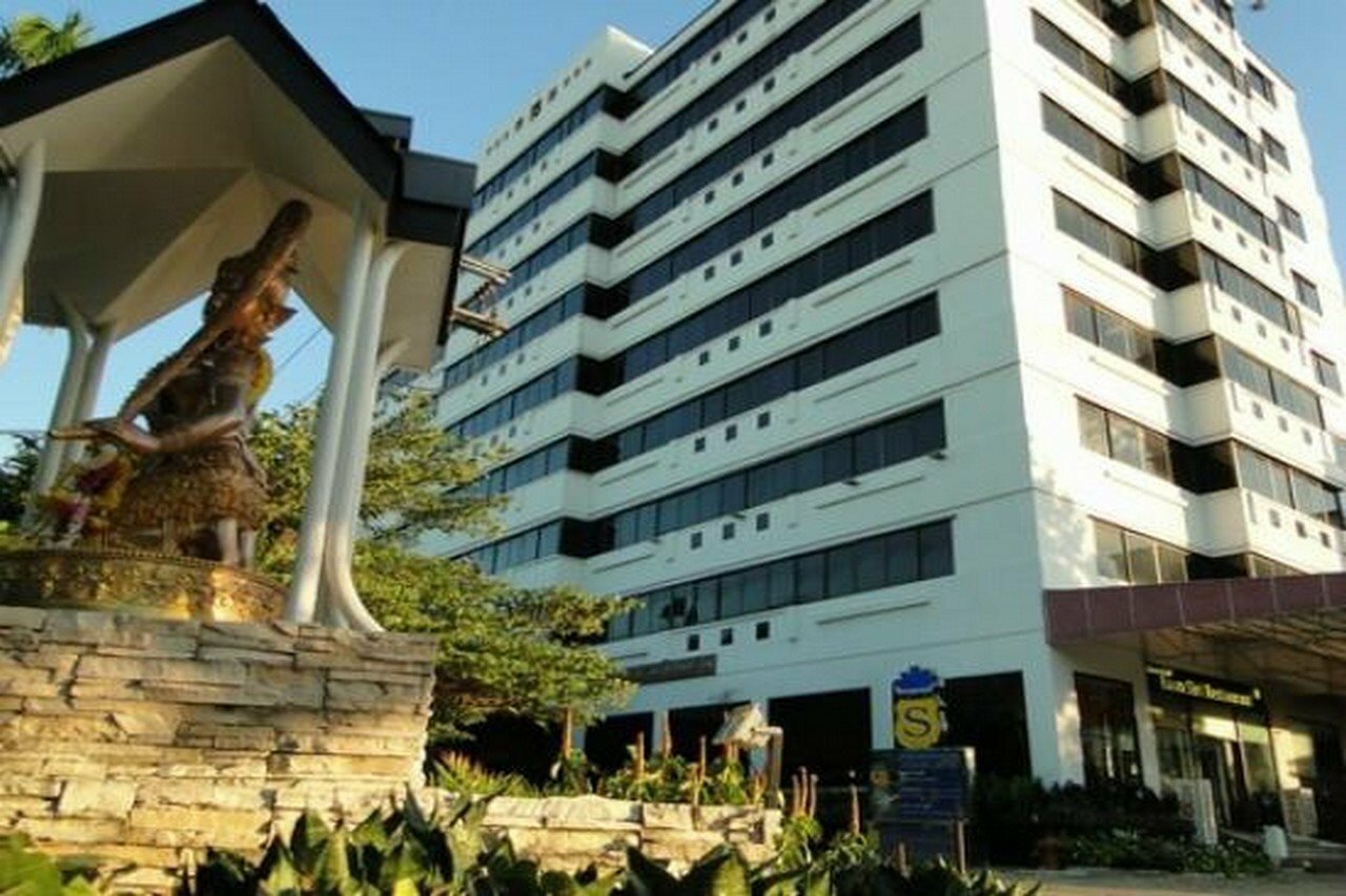 Фото отеля 1