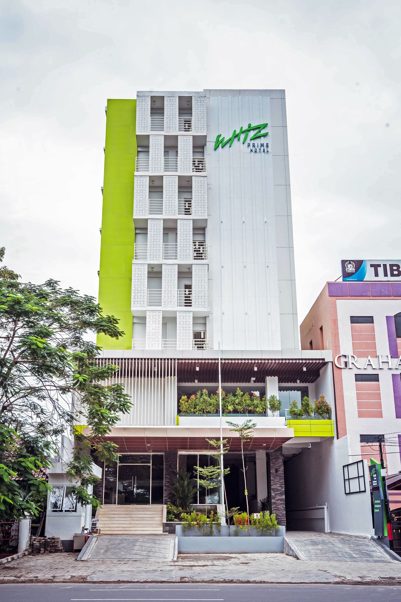 Фото Whiz Prime Sudirman Makassar