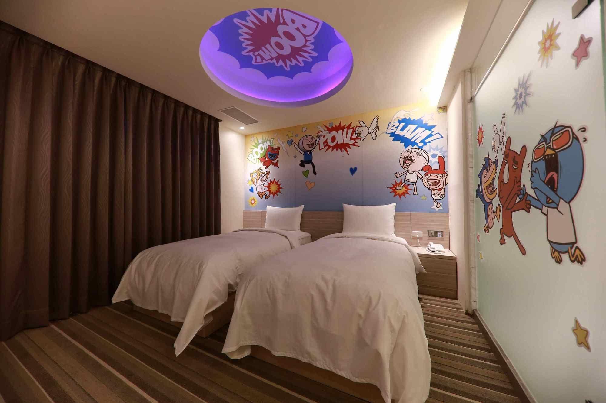 Фото Whoops Hotel