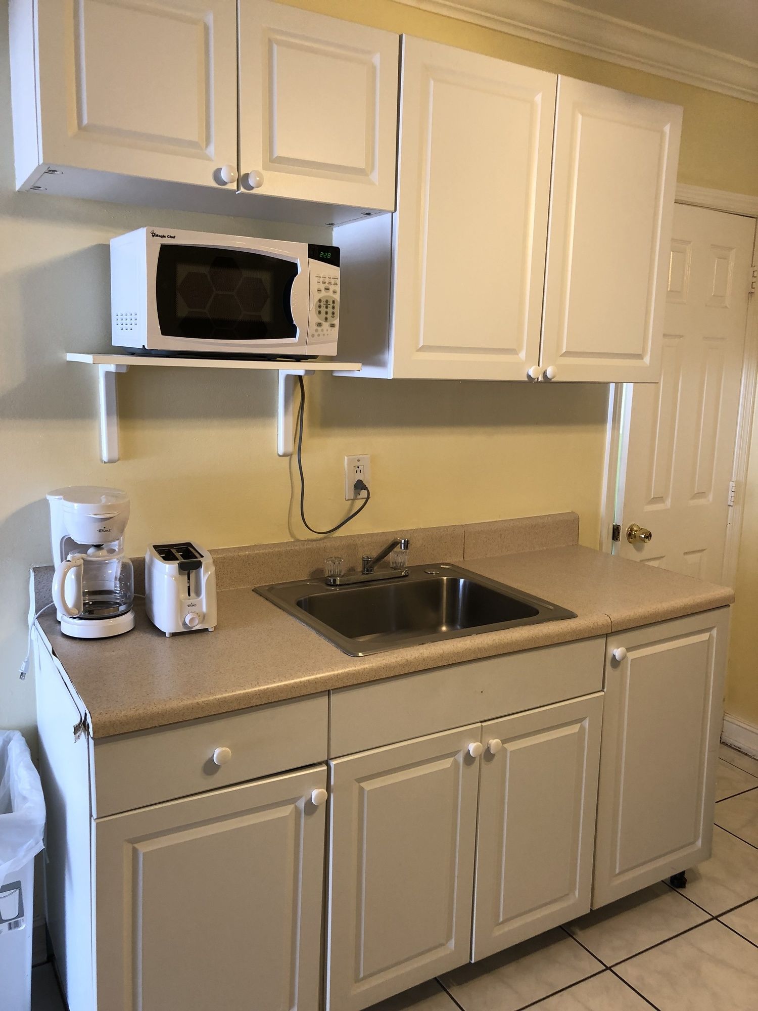 Фото Hollywood by the Sea Hotel