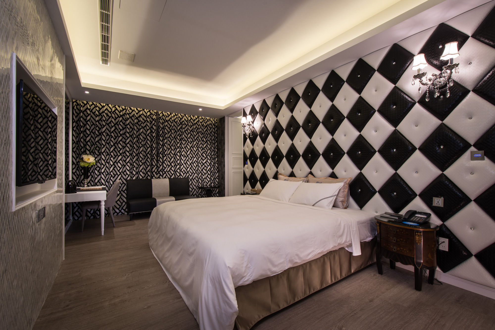 Фото Uher Luxury Resort & Hotel