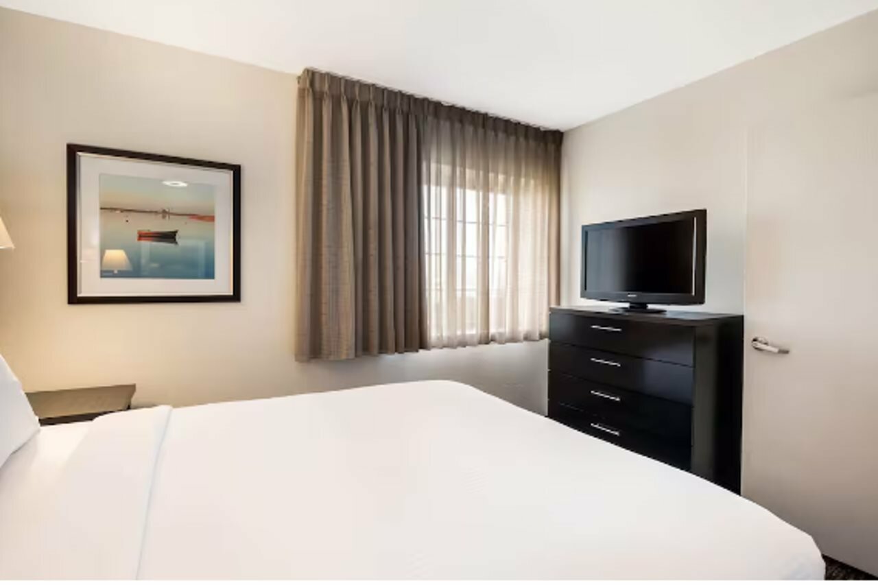 Фото Sonesta Simply Suites Austin The Domain Area