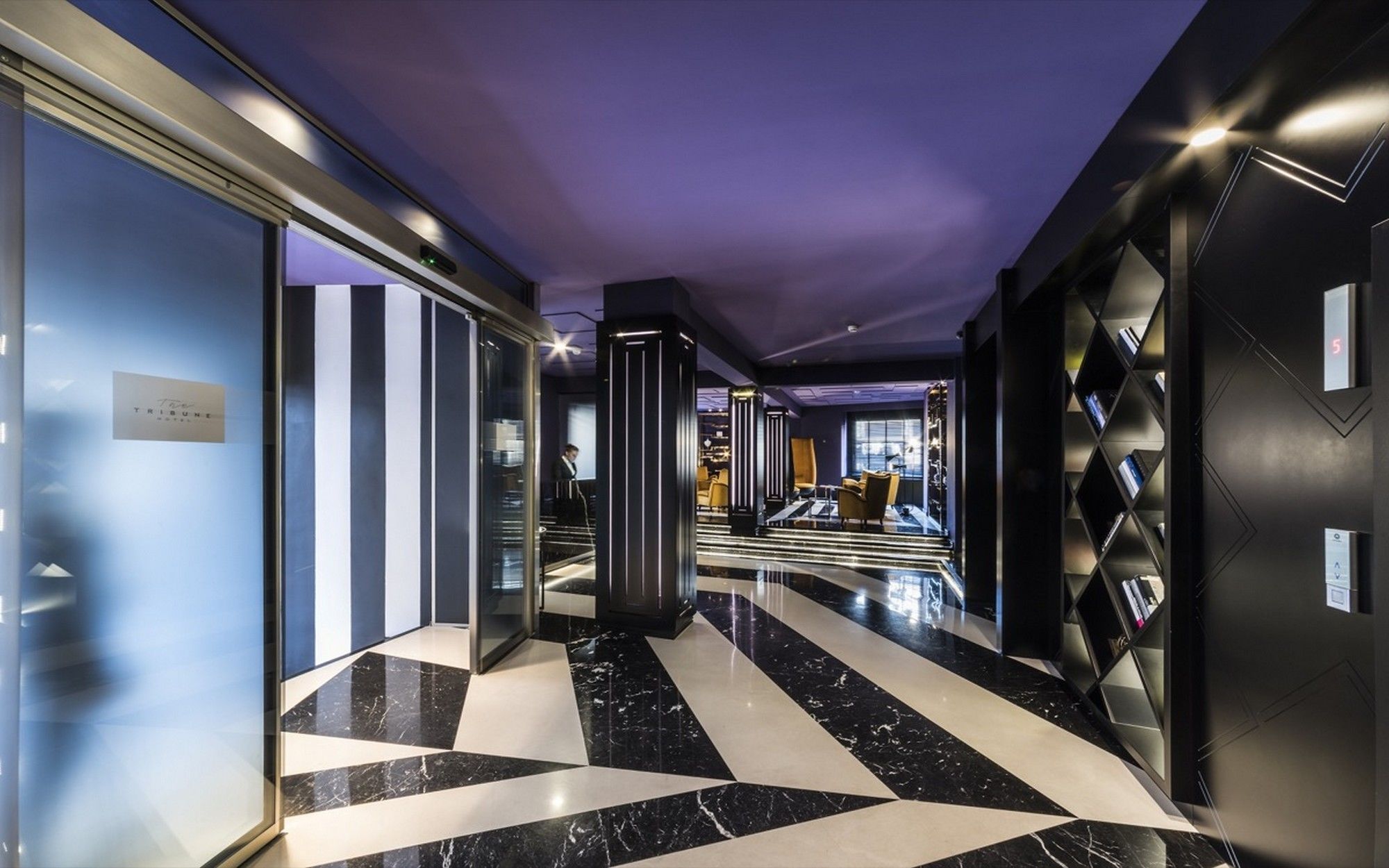 Фото The Tribune, part of JdV by Hyatt