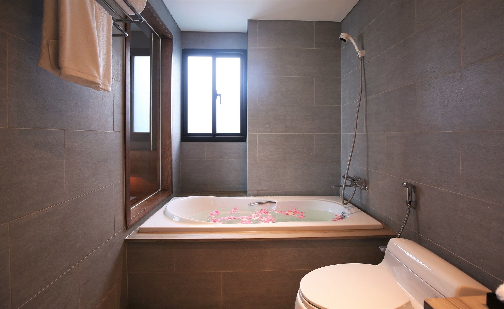 Фото Avora Hotel