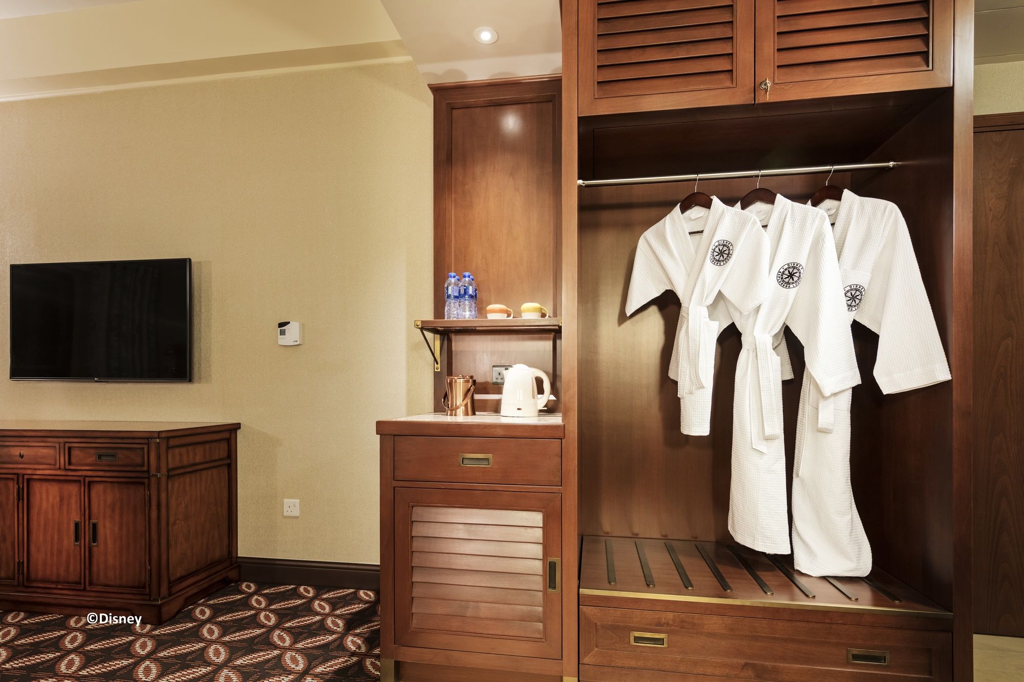 Фото Disney Explorers Lodge