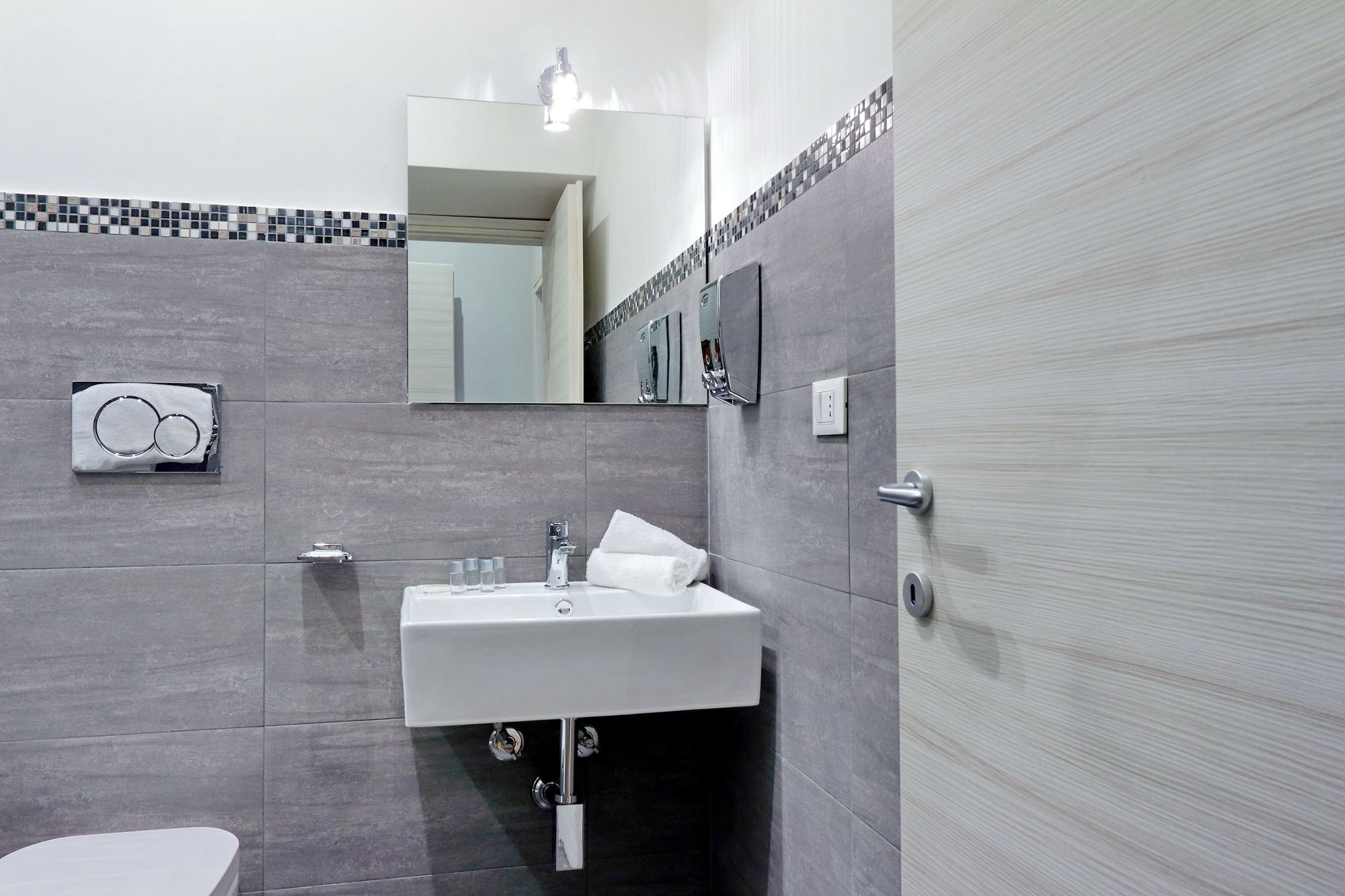 Фото St Peter Vatican Rooms