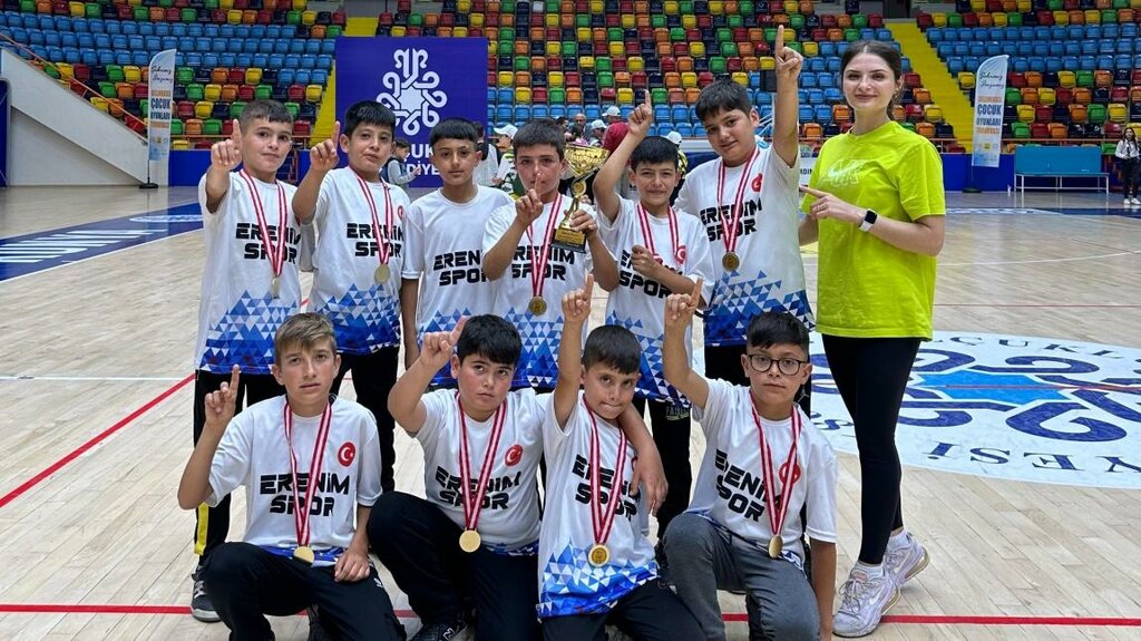 School Duran Sezer Middle School, Karapinar, photo