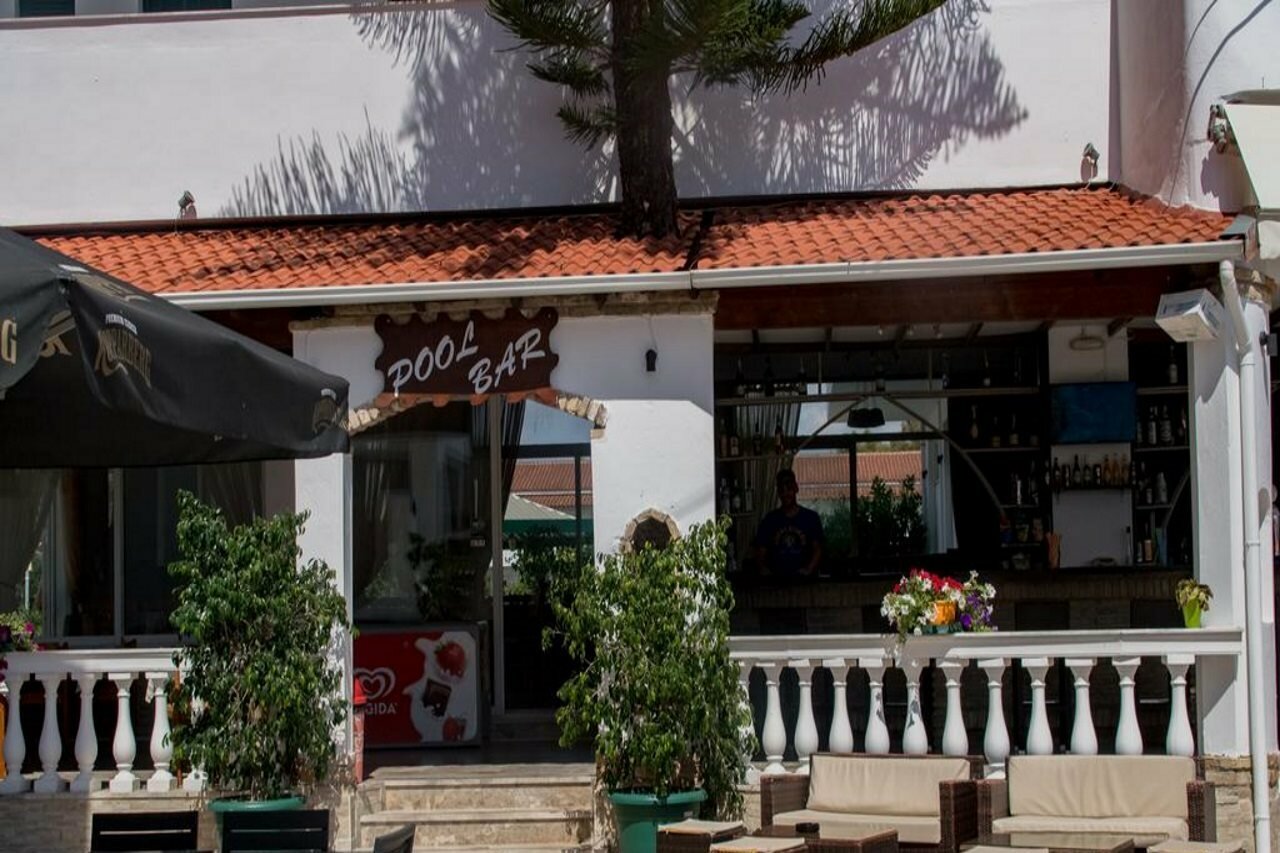 Фото Chandris Apartments