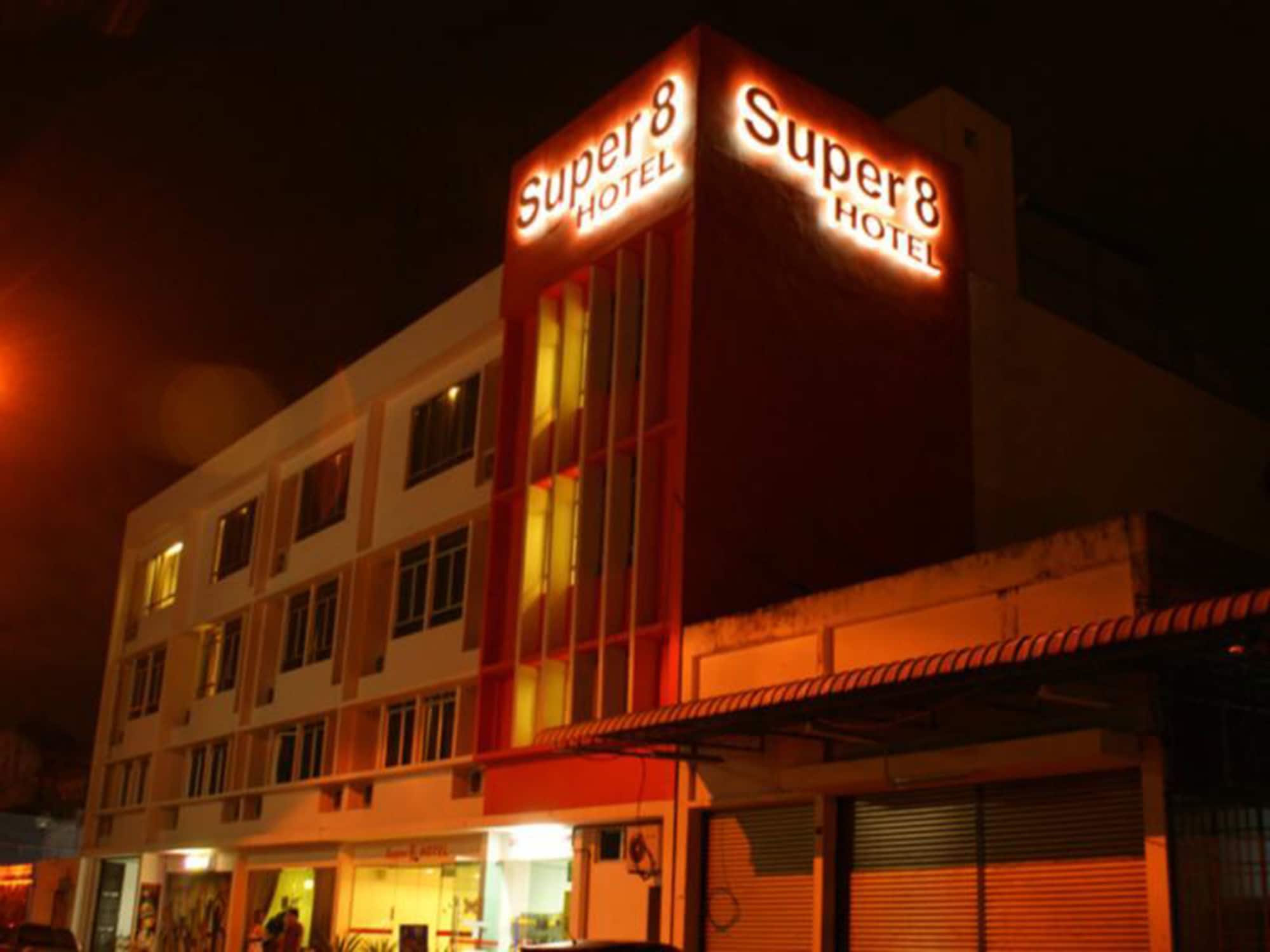 Фото Super 8 Hotel @ Georgetown