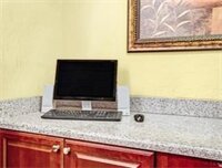 Фото Days Inn by Wyndham Rio Rancho