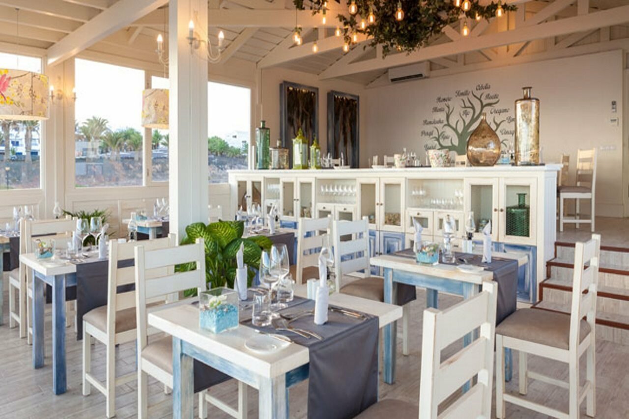 Фото Gran Castillo Tagoro Family & Fun Playa Blanca - All Inclusive