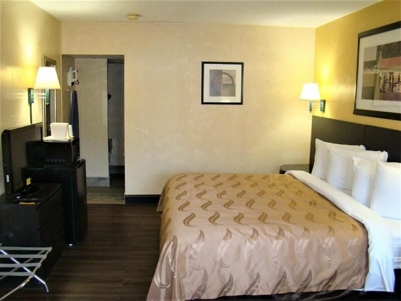 Фото Baymont by Wyndham Front Royal Near Shenandoah National Park