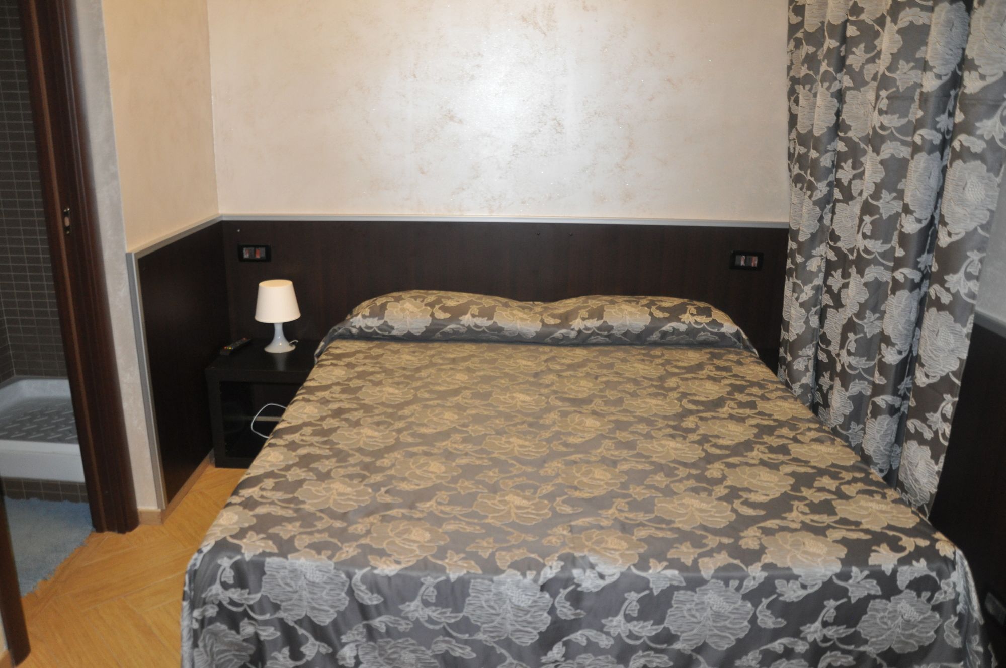 Фото Funny Palace Hostel