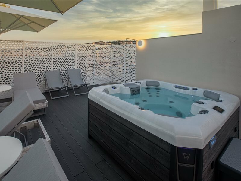 Фото Mouikis Hotel