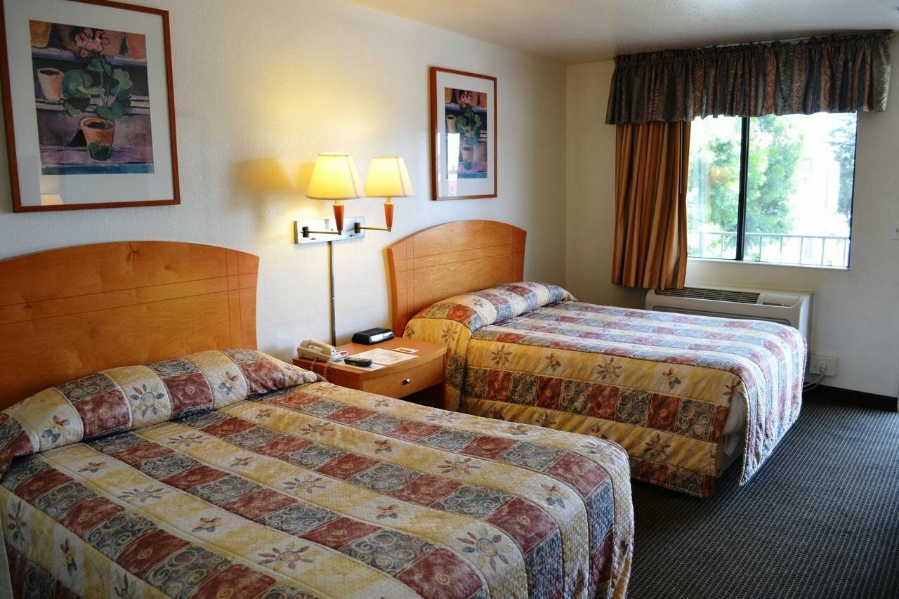 Фото Vagabond Inn Fresno