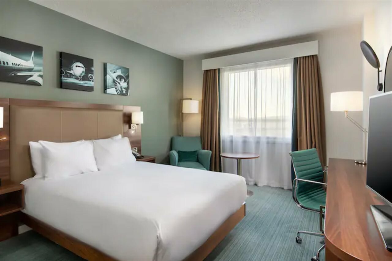 Фото Hilton Garden Inn London Heathrow Airport