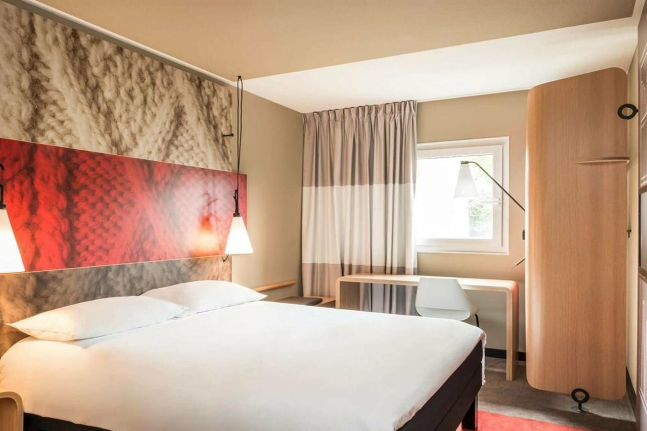 Фото отеля 2