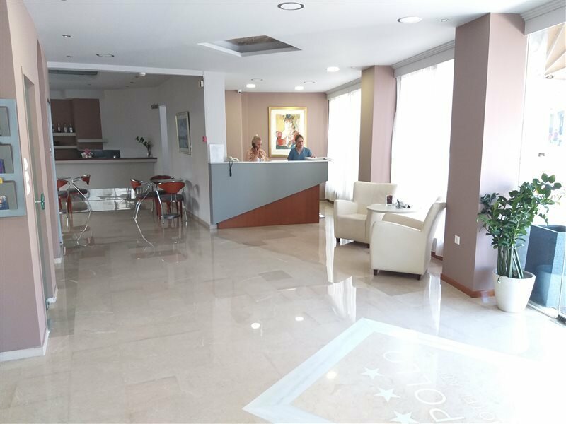 Фото Apollo Hotel