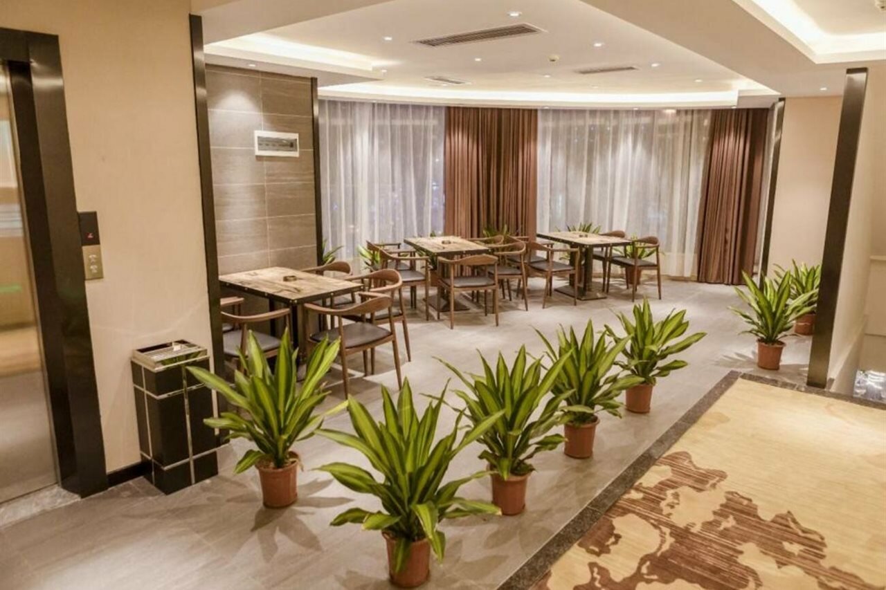 Фото James Joyce Coffetel Dongxiaonan