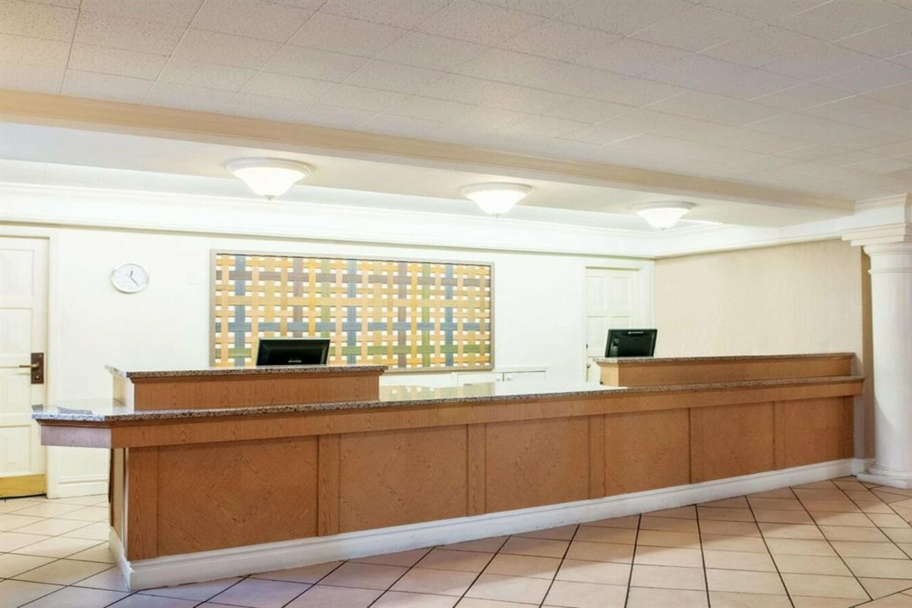 Фото La Quinta Inn by Wyndham New Orleans Veterans Metairie