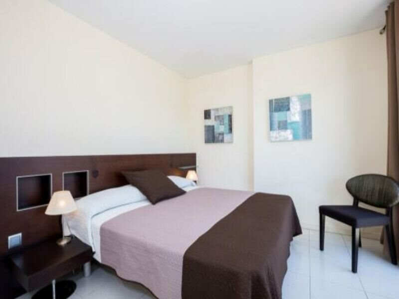 Фото Apartamentos Maurici Park