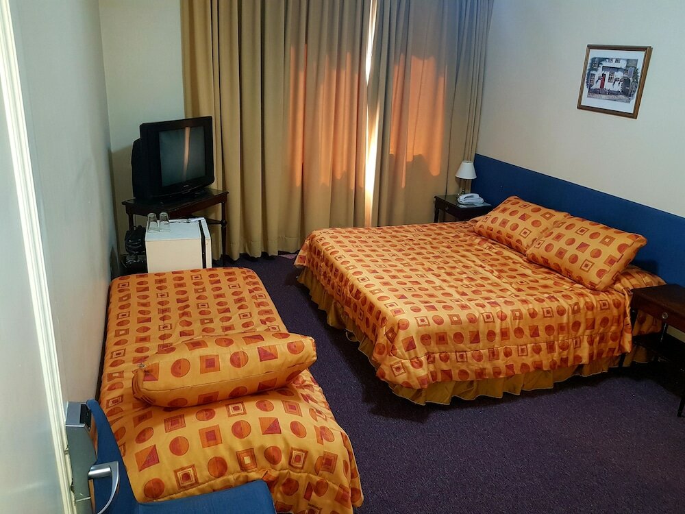 Фото Regis Orho Hotel