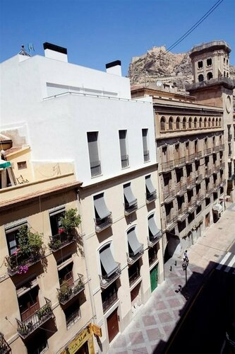 Гостиница Apartamentos Premium Alicante в Аликанте