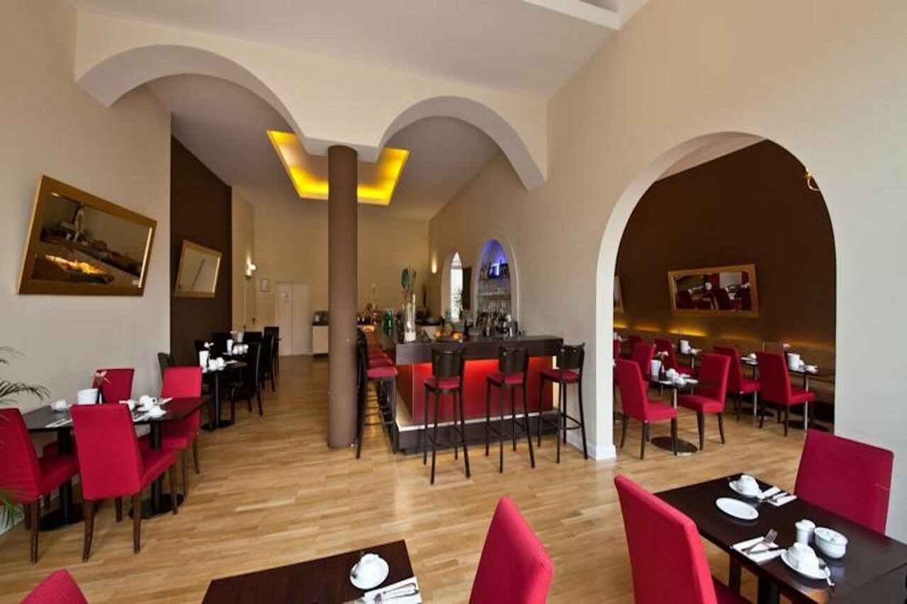 Фото Novum Hotel Holstenwall Hamburg Neustadt