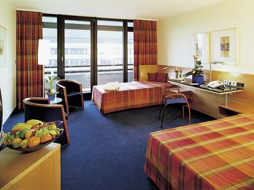 Внешний вид отеля Lindner Hotel Dusseldorf Seestern, part of JdV by Hyatt в Дюссельдорфе, фото 3