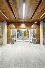 Фото The James Hotel