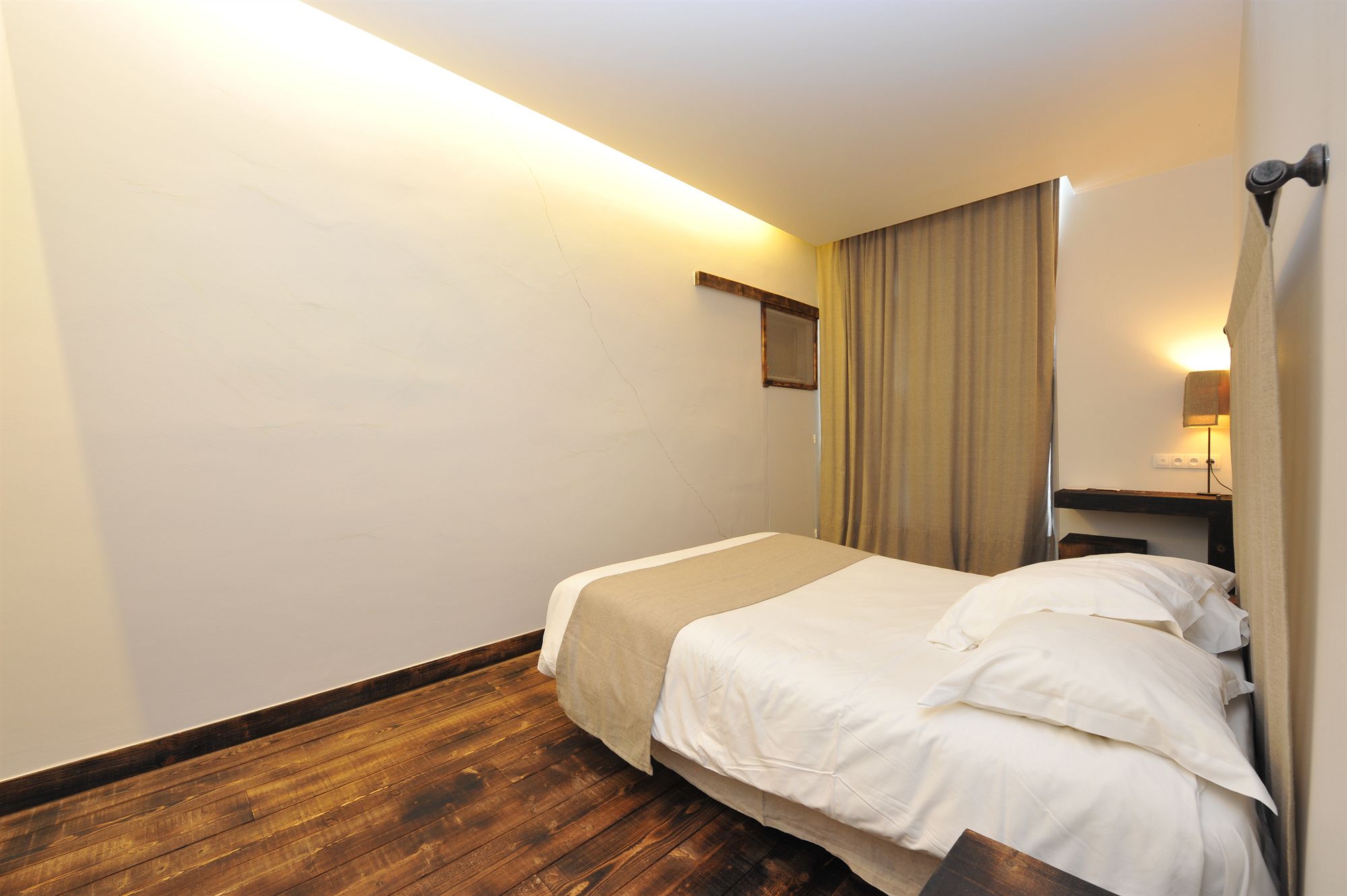 Фото Mercure Nantes Centre Passage Pommeraye