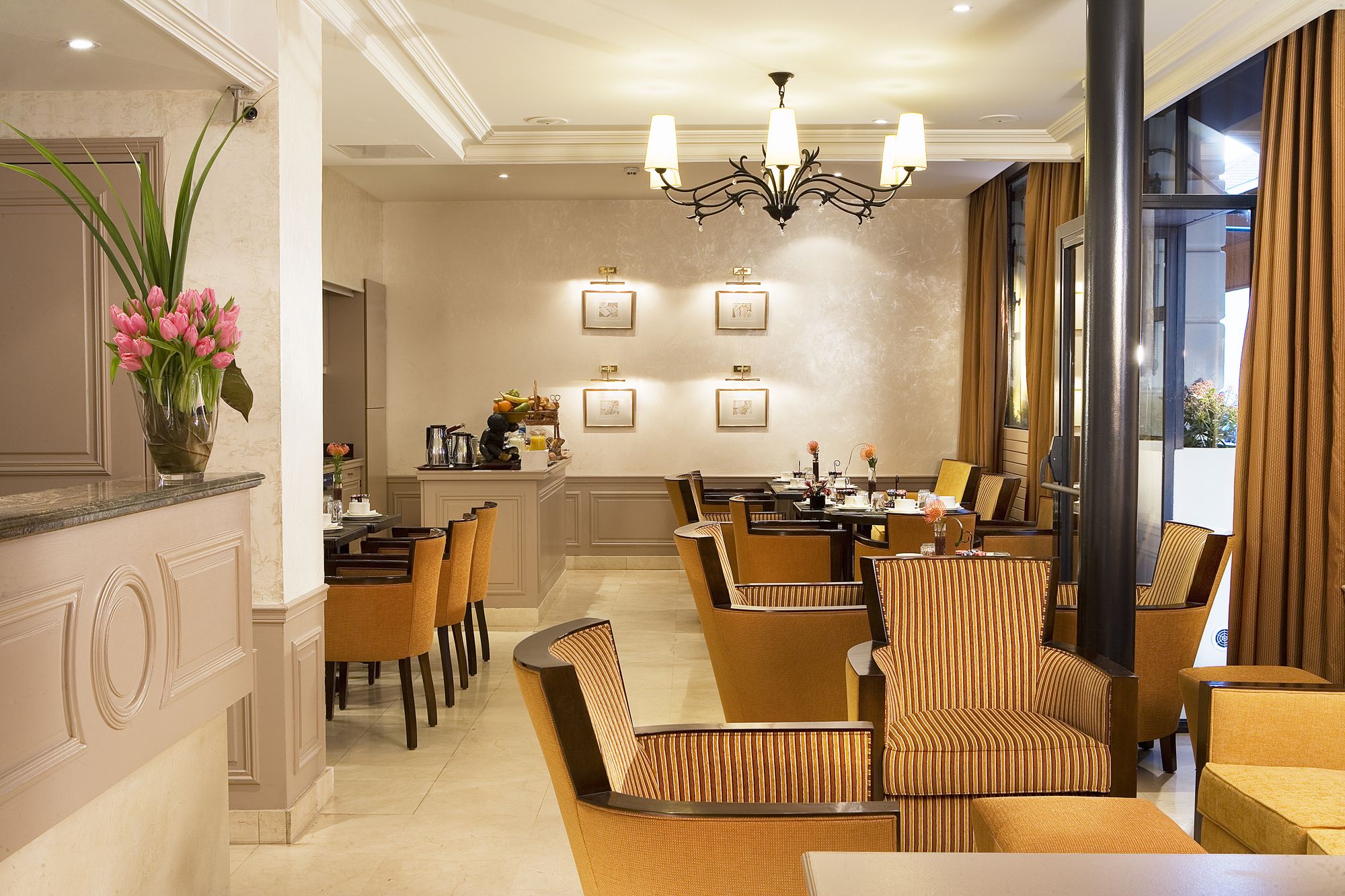 Фото Hotel Vaneau Saint Germain