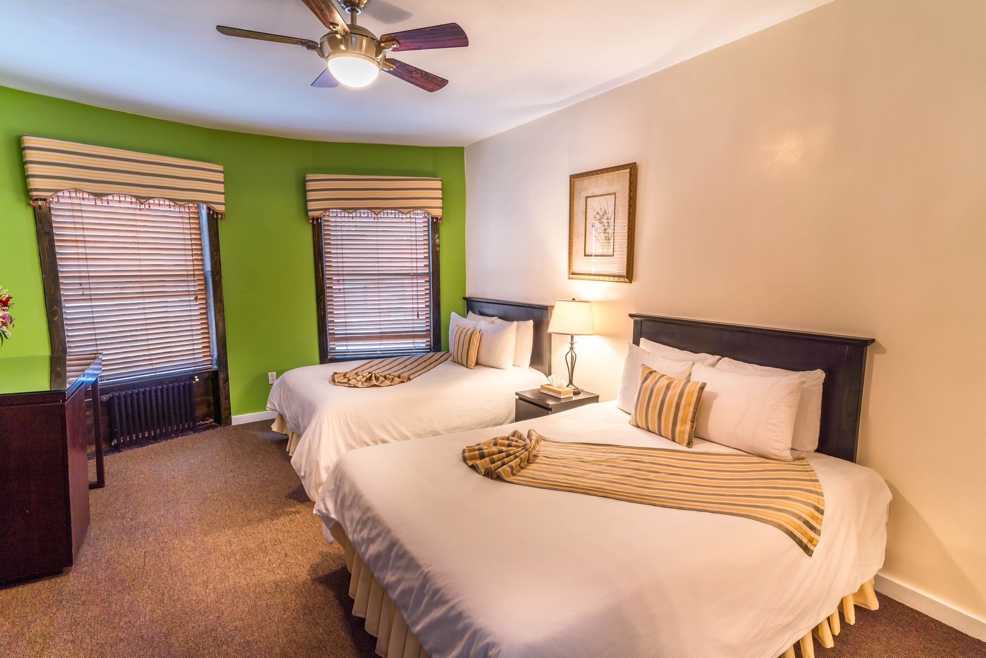 Фото Royal Park Hotel