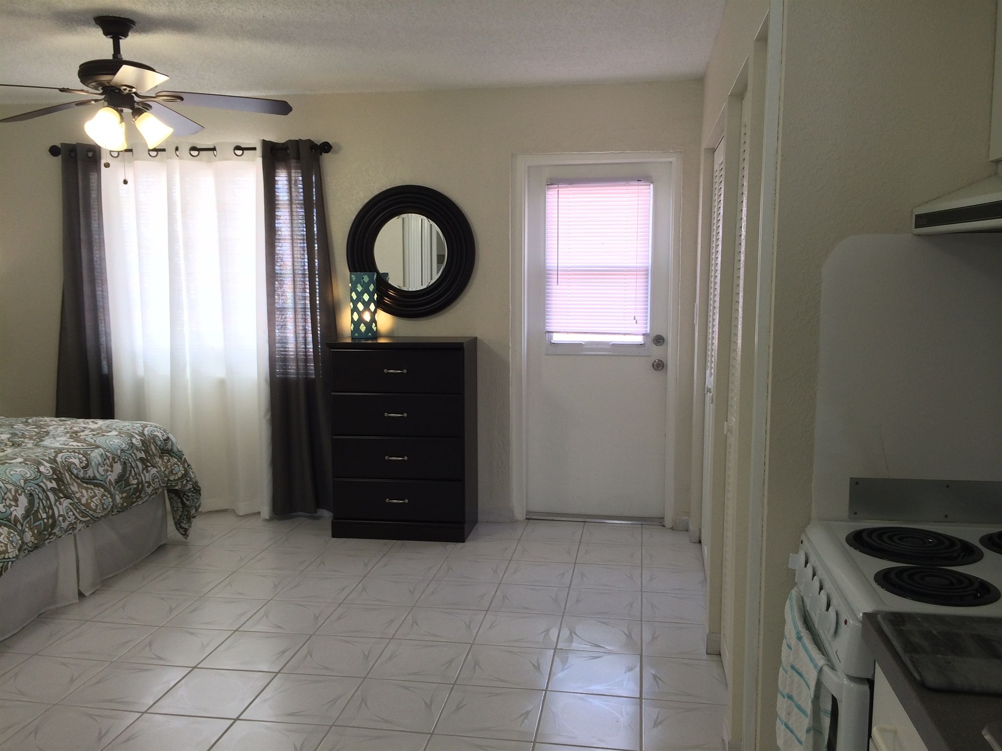 Фото Hollywood by the Sea