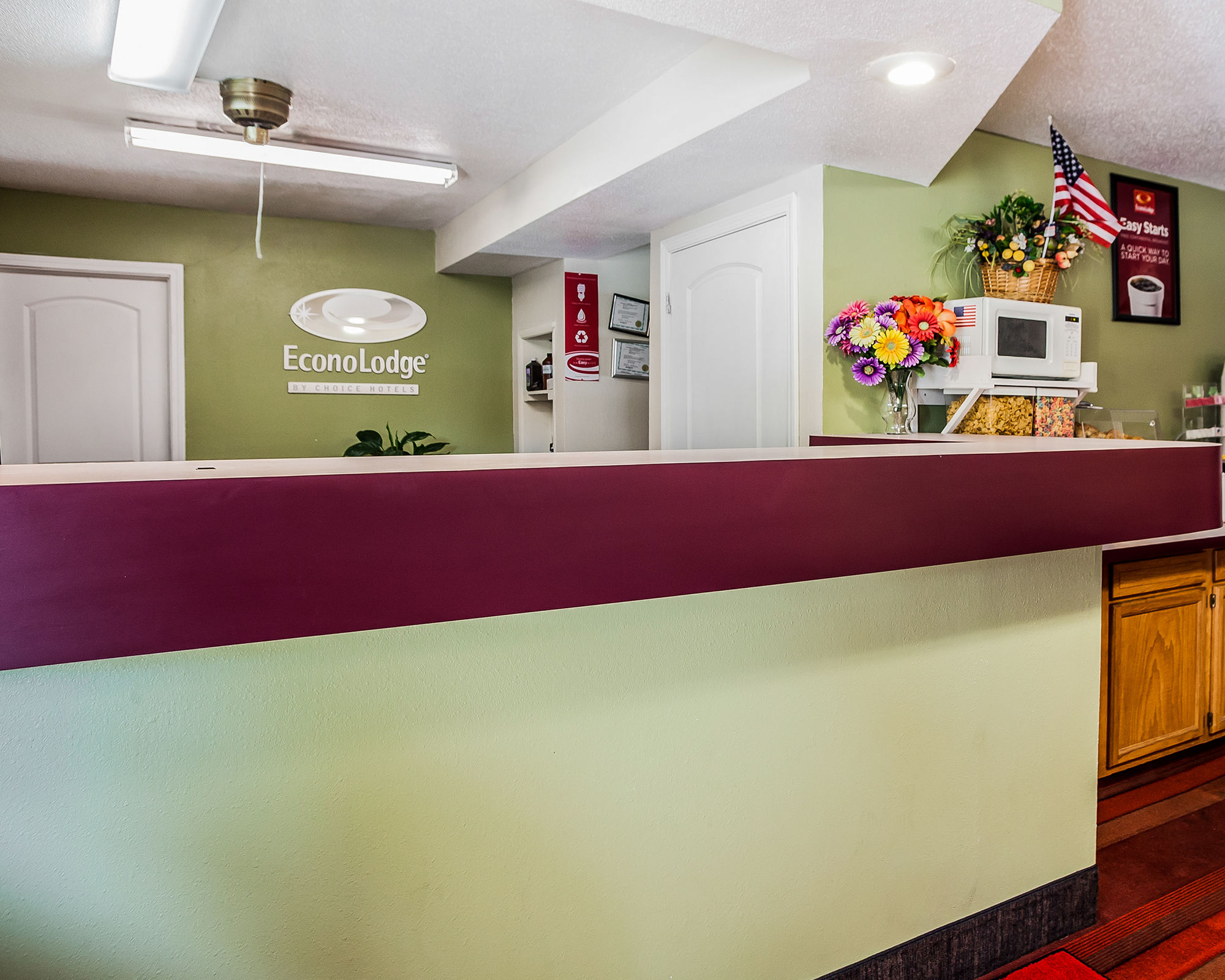 Фото Econo Lodge Urbandale-Northwest Des Moines