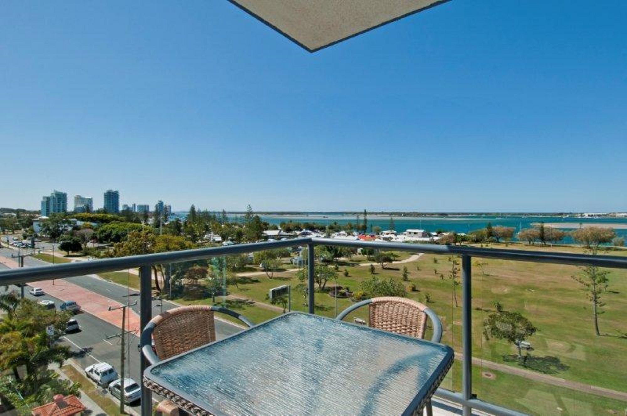 Фото Aqualine Apartments